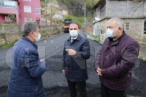 4 mahalleyi birbirine balayan 6 kmlik yolun scak asfalt 15 gnde tamamlanacak