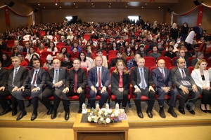 Rekt�r Ba�, �Rekt�r ��renci bulu�mas�