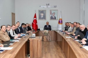 Tekstil sekt�r�n�n sorunlar�, s�k�nt�lar� ve talepleri de�erlendirildi