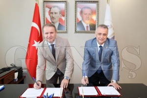 Üniversitemiz ve OTSO arasında eğitimde iş birliği protokolü Üniversitemiz ve OTSO arasında eğitimde iş birliği protokolü