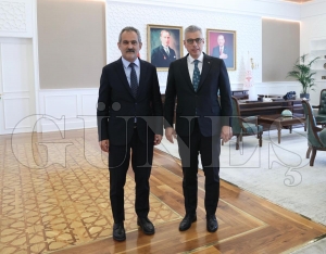 Mahmut Özer’den Sağlık Bakanı’na Ziyaret Mahmut Özer’den Sağlık Bakanı’na Ziyaret