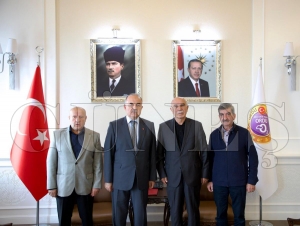 Vali Muammer Erol'a hayırlı olsun ziyareti Vali Muammer Erol'a hayırlı olsun ziyareti