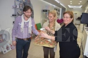 YARDIM SEVENLER AURE DAITTI