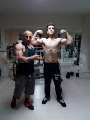 DNYA 8.S FTNESS AMPYONU, NYE'DEN 2 AMPYON YETTRECEK