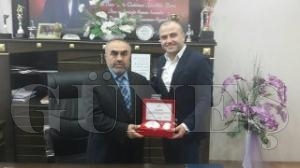 KIZILAY'DAN DESTEE PLAKET