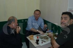Sudan ucuz... Balık Ekmek 2,5 Lira