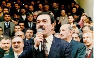 MERHUM MUSTAFA KEMAL AMA N MEVLT OKUTULDU