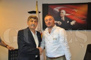 BORSA BAŞKANI ALİ FEYZİ ”TİCARET BORSASI ÇITAYI DAHA DA YÜKSEĞE ÇIKARTACAK” BORSA BAŞKANI ALİ FEYZİ ”TİCARET BORSASI ÇITAYI DAHA DA YÜKSEĞE ÇIKARTACAK”