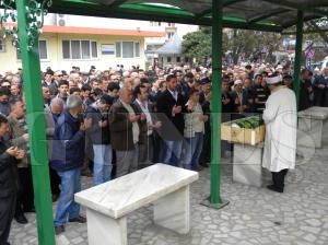 DOLUNAY KAVŞAĞI YİNE CAN ALDI...ALİ ARSLANTÜRK 2 GÜNLÜK YAŞAM MÜCADELESİNİ KAYBETTİ DOLUNAY KAVŞAĞI YİNE CAN ALDI...ALİ ARSLANTÜRK 2 GÜNLÜK YAŞAM MÜCADELESİNİ KAYBETTİ
