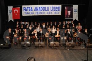 SZ-DLDEN MUHTEEM KONSER