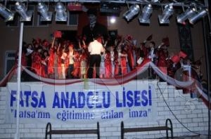 FATSA ANADOLU LİSESİNDE MEZUNİYET SEVİNCİ FATSA ANADOLU LİSESİNDE MEZUNİYET SEVİNCİ