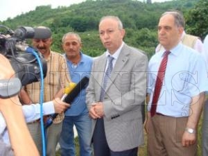 ARICILARA KOVANLARI DAĞITILDI ARICILARA KOVANLARI DAĞITILDI