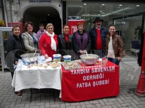 YADIMSEVENLER DERNEĞİNDEN AŞURE İKRAMI YADIMSEVENLER DERNEĞİNDEN AŞURE İKRAMI