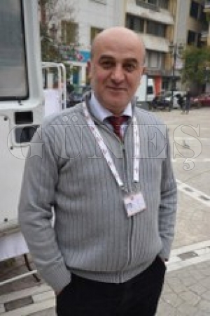 Kızılay kan toplamaya devam ediyor Kızılay kan toplamaya devam ediyor