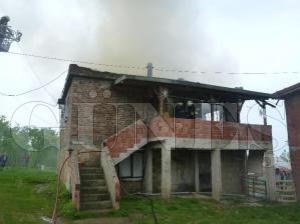 FATSA'DA EV YANGINI FATSA'DA EV YANGINI