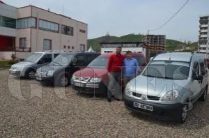 FATSA'DA 2. EL ARABA PİYASASI HAREKETLİ FATSA'DA 2. EL ARABA PİYASASI HAREKETLİ
