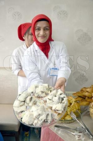 İLÇEMİZDE AŞÇI YARDIMCILIĞI KURSU İLÇEMİZDE AŞÇI YARDIMCILIĞI KURSU