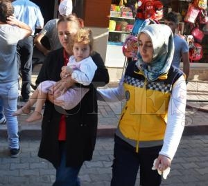 2,5 YAŞINDAKİ ÇOCUK YANGINDAN SON ANDA KURTARILDI 2,5 YAŞINDAKİ ÇOCUK YANGINDAN SON ANDA KURTARILDI