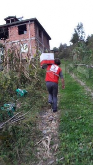 KIZILAY’DAN GIDA YARDIMI KIZILAY’DAN GIDA YARDIMI