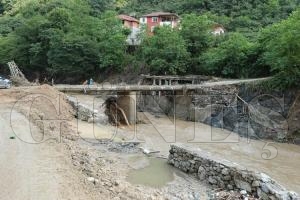 SELDE YIKILAN KÖPRÜLER YENİDEN YAPILACAK SELDE YIKILAN KÖPRÜLER YENİDEN YAPILACAK