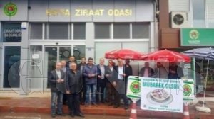 Ziraat Odası 750 kişiye aşure dağıttı Ziraat Odası 750 kişiye aşure dağıttı