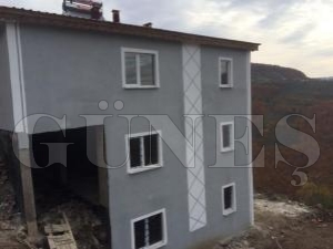 Şehidin ailesine 3 katlı yeni ev Şehidin ailesine 3 katlı yeni ev