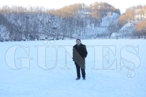 Ulugöl buz tuttu, vali üzerinde yürüdü Ulugöl buz tuttu, vali üzerinde yürüdü
