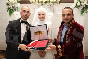 MEHTAP İLE OĞUZ’UN EN MUTLU GÜNÜ MEHTAP İLE OĞUZ’UN EN MUTLU GÜNÜ