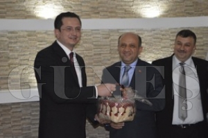 BAKAN’DAN FATSO’YA ZİYARET BAKAN’DAN FATSO’YA ZİYARET