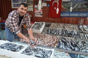 BALIK TEZGAHLARI CANLANDI