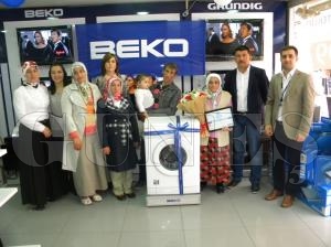 Beko Fatsada Yln Annesini Seti... Hamide Gle Yln Annesi Oldu