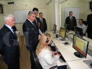 İnternet Kafe Sahiplerine Sertifika Verildi İnternet Kafe Sahiplerine Sertifika Verildi