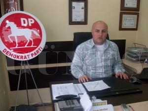 DP İlçe Başkanı Eroğlu: “Kurtulmuş, AKP’yi Sahiplendi Demektir” DP İlçe Başkanı Eroğlu: “Kurtulmuş, AKP’yi Sahiplendi Demektir”