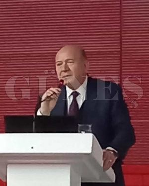 10 Aralık Dünya İnsan Hakları gününde konferans verildi 10 Aralık Dünya İnsan Hakları gününde konferans verildi