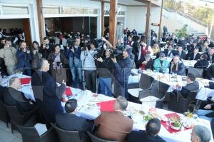 Gazeteciler Günü'nü de çalışarak geçirdiler Gazeteciler Günü'nü de çalışarak geçirdiler