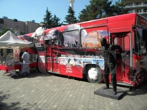 ÇANAKKALE OTOBÜSÜ DUYGULANDIRDI ÇANAKKALE OTOBÜSÜ DUYGULANDIRDI