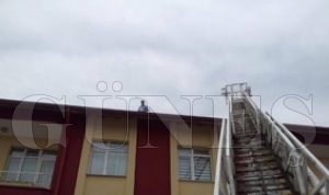 YÜKSEK ÇATILARDA EKMEK MÜCADELESİ YÜKSEK ÇATILARDA EKMEK MÜCADELESİ