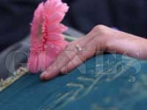 ANNE' ye son görev... Necdet ve Yavuz Uzun' un anneleri Nurten Uzun vefat etti ANNE' ye son görev... Necdet ve Yavuz Uzun' un anneleri Nurten Uzun vefat etti