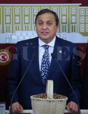 Torun: “Umutsuzluğa gerek yok, bu badire de atlatılacaktır” Torun: “Umutsuzluğa gerek yok, bu badire de atlatılacaktır”