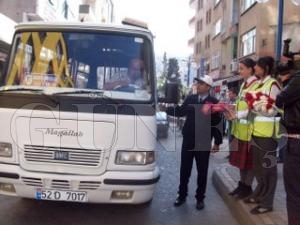TRAFK HAFTASI NEDENYLE SRCLERE KARANFL
