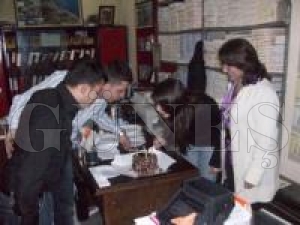 ŞEKER VE DURSUN YAŞ GÜNLERİNİ PASKA KESEREK KUTLADILAR ŞEKER VE DURSUN YAŞ GÜNLERİNİ PASKA KESEREK KUTLADILAR