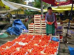 Domates ucuzladı Domates ucuzladı