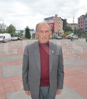 47 yıllık muhtar ilk defa gününü kutlamanın mutluluğunu yaşadı 47 yıllık muhtar ilk defa gününü kutlamanın mutluluğunu yaşadı