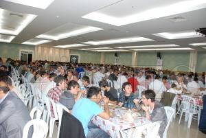 İFTAR SOFRASINDA RAMAZAN BEREKETİ İFTAR SOFRASINDA RAMAZAN BEREKETİ