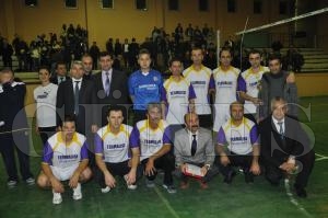 Voleybol Turnuvasnda ampiyon EML