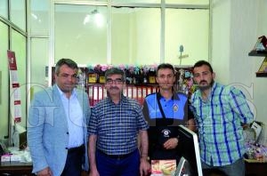 BASIN BAYRAMINDA MÜDÜR ÖZTÜRK'DEN GAZETEMİZE ZİYARET BASIN BAYRAMINDA MÜDÜR ÖZTÜRK'DEN GAZETEMİZE ZİYARET
