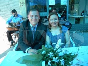 Büşra İle Emrah Nişanlandı Büşra İle Emrah Nişanlandı