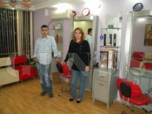 MAV BAYAN KUAFR  YEN YERNDE