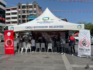 ORDU BÜYÜKŞEHİR BELEDİYESİ İTFAİYE DAİRESİ BAŞKANLIĞI TARAFINDAN FATSA CUMHURİYET MEYDANINDA İLK YARDIM FARKINDALIK EĞİTİMİ DÜZENLENDİ ORDU BÜYÜKŞEHİR BELEDİYESİ İTFAİYE DAİRESİ BAŞKANLIĞI TARAFINDAN FATSA CUMHURİYET MEYDANINDA İLK YARDIM FARKINDALIK EĞİTİMİ DÜZENLENDİ