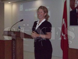 Yardmc Doent Dr. Ebru Karpuzolu 